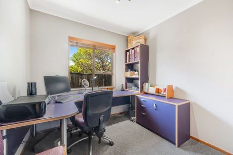 Photo of property in 5 Basilton Close, Bucklands Beach, Auckland, 2012