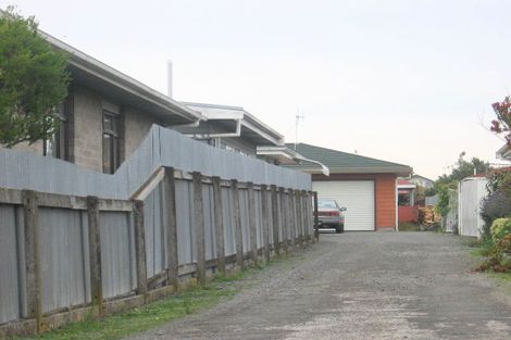 Photo of property in 2/11 Gebbie Road, Taradale, Napier, 4112