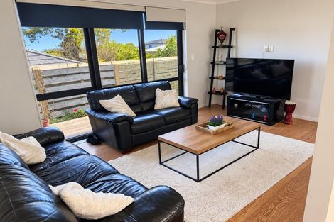 Photo of property in 33 Saralee Drive, Manurewa, Auckland, 2105