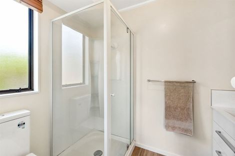 Photo of property in 15 Puketai Place, Pukerua Bay, 5026