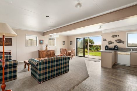 Photo of property in 165 Oceanbeach Road, Mount Maunganui, 3116
