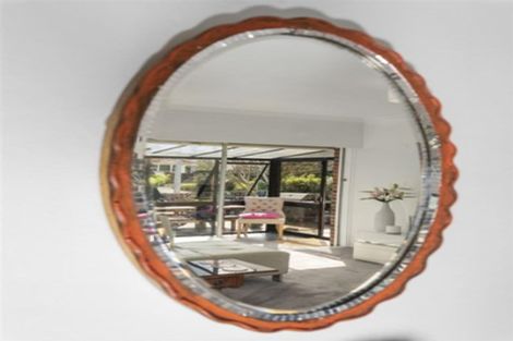 Photo of property in 2/39 Lake Road, Devonport, Auckland, 0624