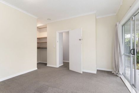 Photo of property in 42 Wyndham Street, Carterton, 5713