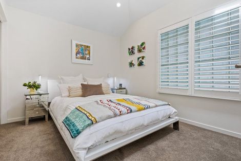 Photo of property in 2d/2 Queens Parade, Devonport, Auckland, 0624