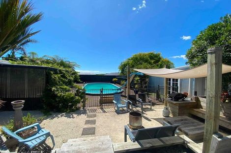 Photo of property in 22 Takiroa Street, Urenui, 4375