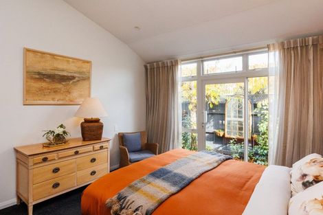 Photo of property in 42 Stewart Crescent, Hokowhitu, Palmerston North, 4410