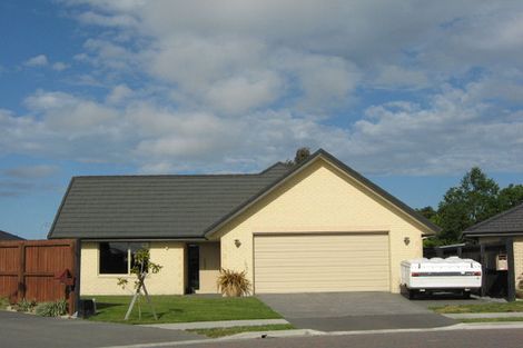 Photo of property in 6 Ambrose Place, Rangiora, 7400