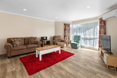 Photo of property in 29 Lloyd Drive, Nawton, Hamilton, 3200