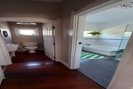 Photo of property in 53 Woodglen Road, Glen Eden, Auckland, 0602