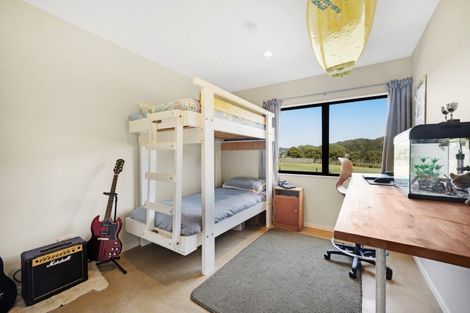 Photo of property in 69 Clevedon Kawakawa Road, Clevedon, Papakura, 2585