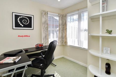 Photo of property in 32 Reynolds Avenue, Bishopdale, Christchurch, 8053