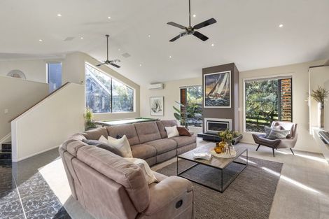 Photo of property in 97 Shaw Road, Oratia, Auckland, 0604