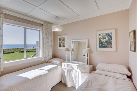 Photo of property in 10 Moori Road, Waimarama, 4294