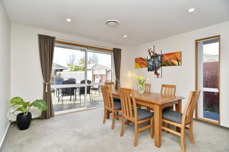 Photo of property in 31 Creese Place, Redwood, Christchurch, 8051