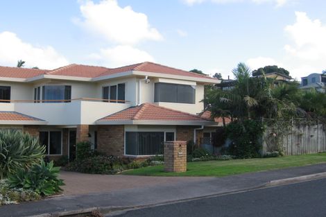 Photo of property in 2 Bluefin Way, West Harbour, Auckland, 0618