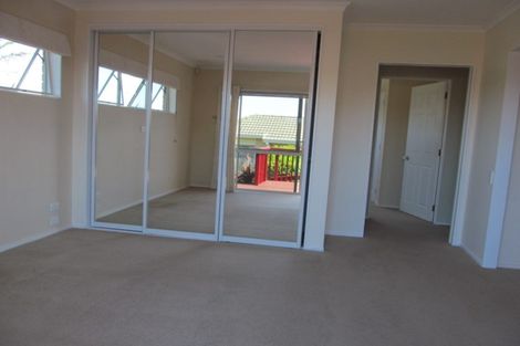 Photo of property in 11 Kath Hopper Drive, Orewa, 0931