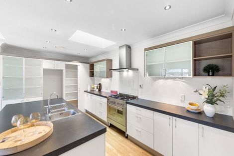 Photo of property in 19 Sovereign Gardens, Halswell, Christchurch, 8025