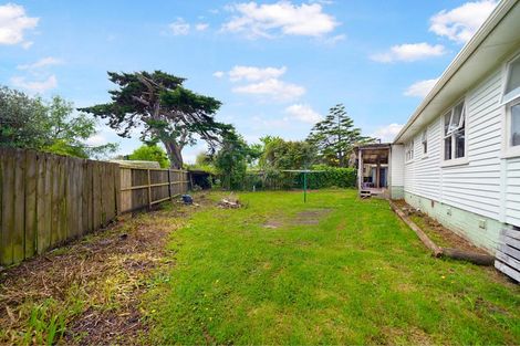 Photo of property in 49 Longburn Road, Henderson, Auckland, 0610