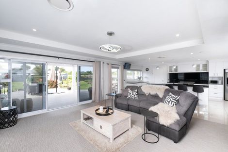 Photo of property in 66 Mcelwee Street, Jervoistown, Napier, 4112