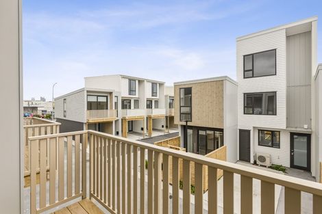 Photo of property in 5 Kamahi Place, Paraparaumu, 5032