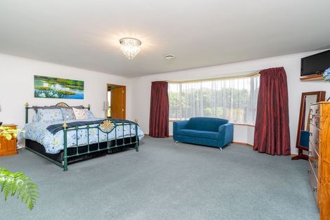 Photo of property in 2 Sunninghurst Drive, Fairfield, Dunedin, 9018