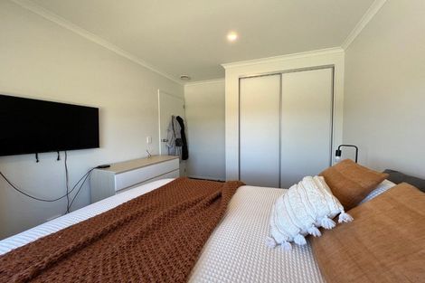 Photo of property in 33 Katipo Road, Takanini, 2112