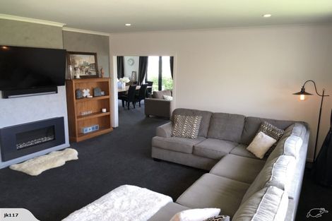 Photo of property in 2b Kaniera Terrace, Cambridge, 3434