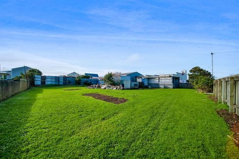 Photo of property in 10 Oxford Street, Patea, 4520