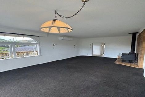 Photo of property in 282 Great North Road, Henderson, Auckland, 0612