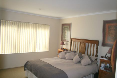 Photo of property in 37 Kelvin Hart Drive, East Tamaki, Auckland, 2013