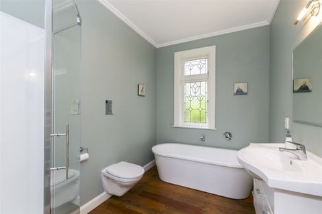 Photo of property in 10 Amapur Drive, Khandallah, Wellington, 6035