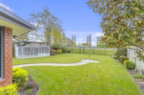 Photo of property in 21 Langley Place, Belfast, Christchurch, 8051