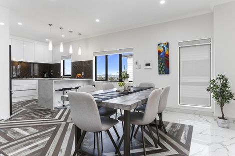 Photo of property in 4225d Great North Road, Glendene, Auckland, 0602