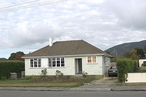 Photo of property in 21 Betten Street, Waimate, 7924