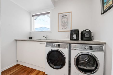 Photo of property in 9 Duncan Road, St Andrews, Hamilton, 3200