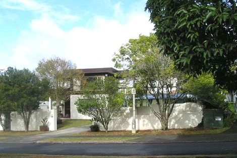 Photo of property in 84 Becroft Drive, Forrest Hill, Auckland, 0620