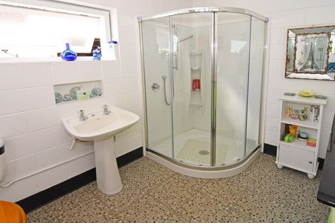 Photo of property in 17 Queen Alexandra Street, Lansdowne, Masterton, 5810