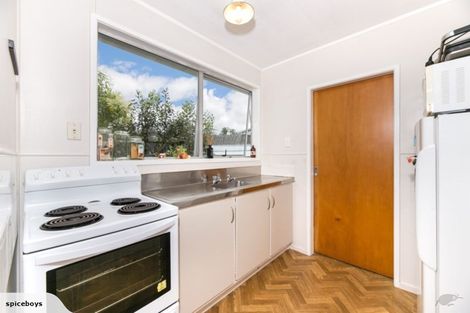 Photo of property in 50 Divich Avenue, Te Atatu South, Auckland, 0610