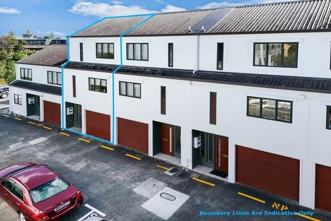 Photo of property in Lynn Park Terrace, 7/12 Ambrico Place, New Lynn, Auckland, 0600