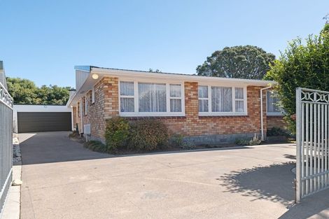 Photo of property in 91 Manu Crescent, Upper Vogeltown, New Plymouth, 4310