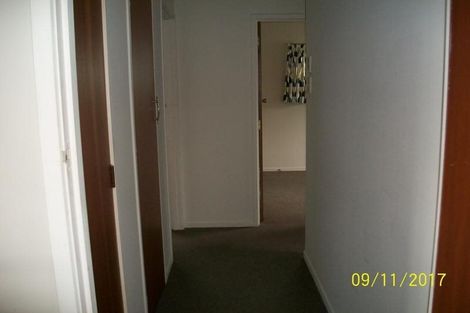 Photo of property in 4/96 Titirangi Road, New Lynn, Auckland, 0600