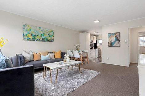 Photo of property in 11/5 Keeling Road, Henderson, Auckland, 0612