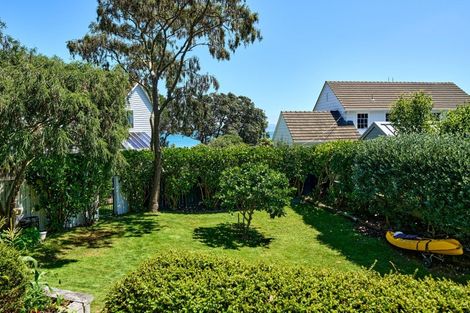 Photo of property in 8 Cheviot Road, Lowry Bay, Lower Hutt, 5013