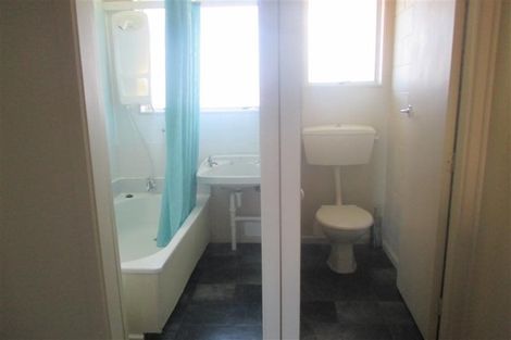 Photo of property in 4/19 Hargest Crescent, Sydenham, Christchurch, 8023