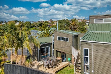 Photo of property in 3a Pah Road, Cockle Bay, Auckland, 2014