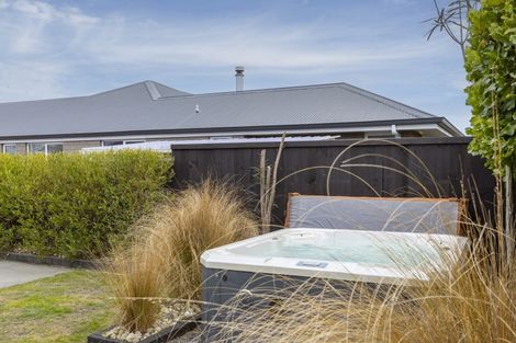 Photo of property in 8 Huka Heights Drive, Rangatira Park, Taupo, 3330