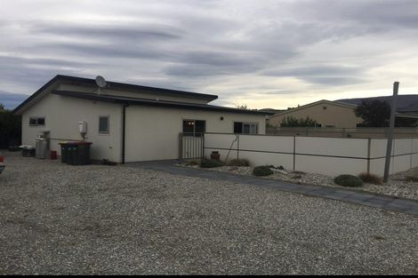 Photo of property in 36 Missy Crescent, Mount Pisa, Cromwell, 9383