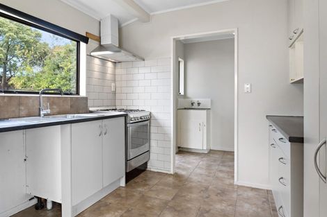 Photo of property in 4/14 Beaubank Road, Kelston, Auckland, 0602