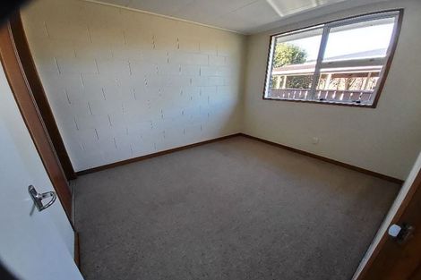 Photo of property in 17 Leon Place, Waitara, 4320