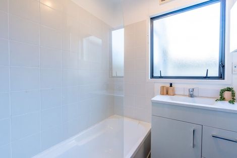 Photo of property in 48a Oxley Avenue, St Albans, Christchurch, 8014